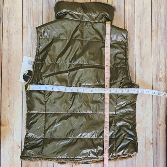 Nine West Women's Reversible Faux Fur Vest Size M - Picture 7 of 7